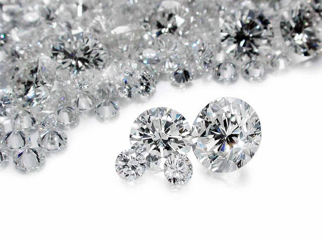 How To Determine The Difference Between Genuine And Fake Diamonds
